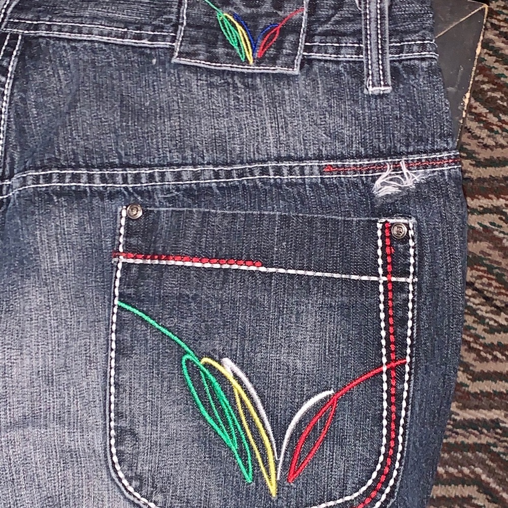 Jeans - Picture 3 of 4